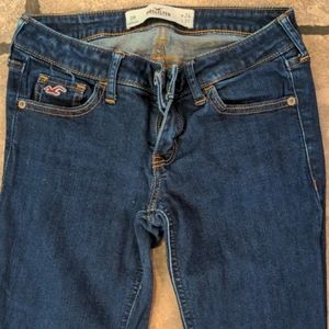 Women's Hollister blue jeans